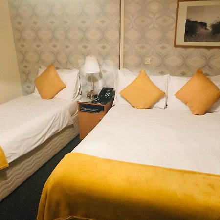 Dobbins Inn Carrickfergus Extérieur photo