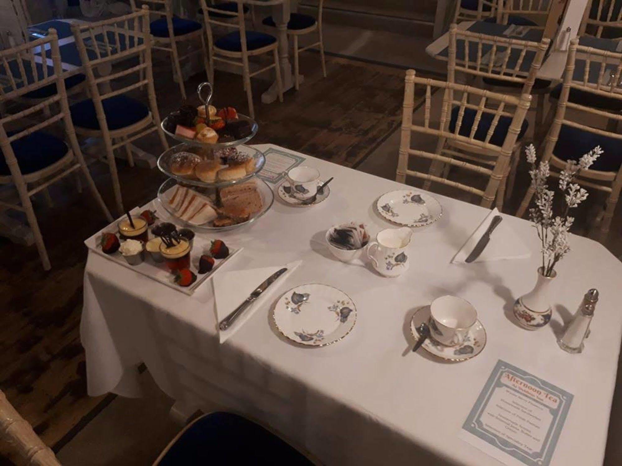 Dobbins Inn Carrickfergus Extérieur photo
